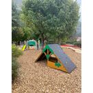 Am&eacute;nagement d'un espace de jeux dans une &eacute;cole