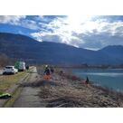 Entretien de la v&eacute;g&eacute;tation &agrave; Br&eacute;da Cheylas par arrachage