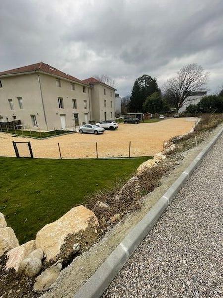 Cr&eacute;ation d'espace verdoyant &agrave; Moirans