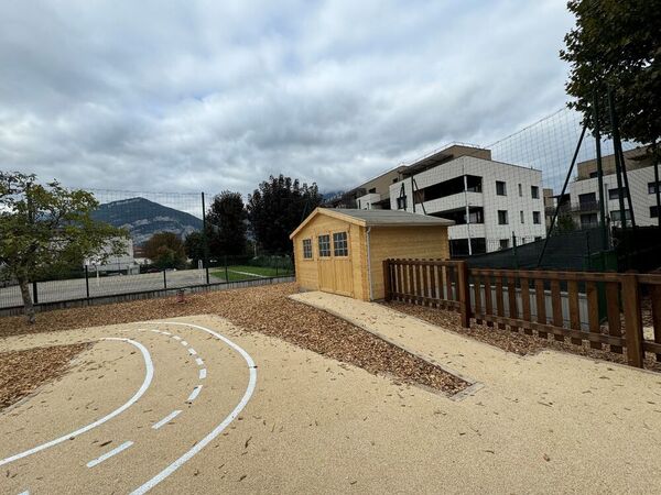 Am&eacute;nagement de l'&eacute;cole Pont de Vence &agrave; Saint-&Eacute;gr&egrave;ve