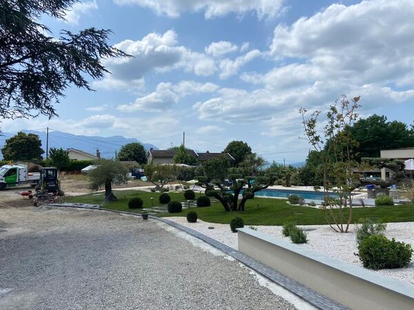 Cr&eacute;ation d'une terrasse et d'un terrain de p&eacute;tanque