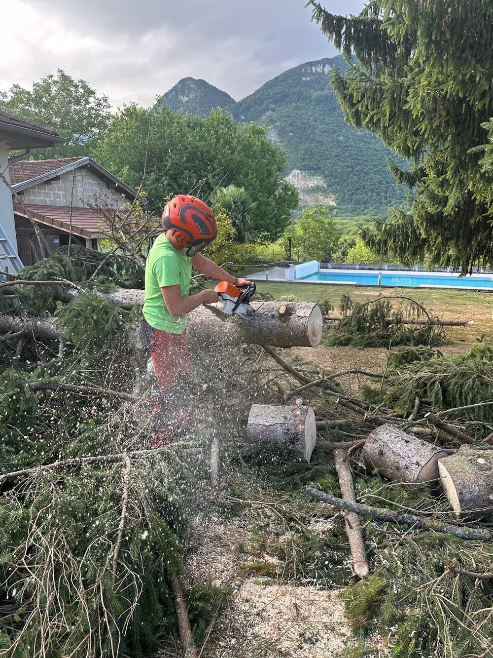 �vacuation �pic�a