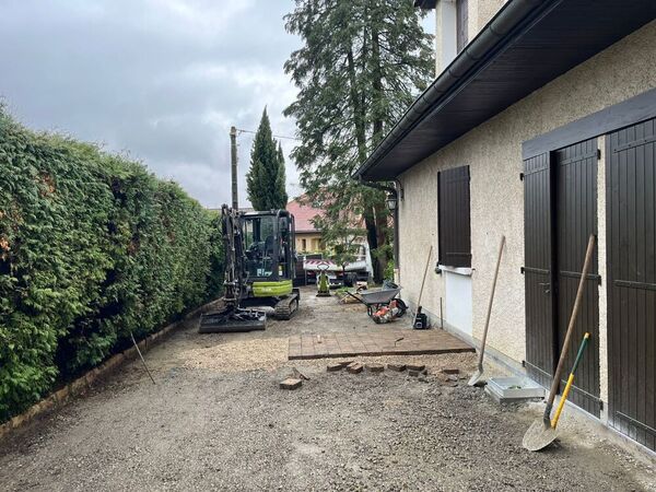 Repose des pav&eacute;s sur gravette
