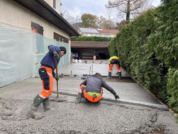 Coulage de la surface en b&eacute;ton d&eacute;sactiv&eacute;